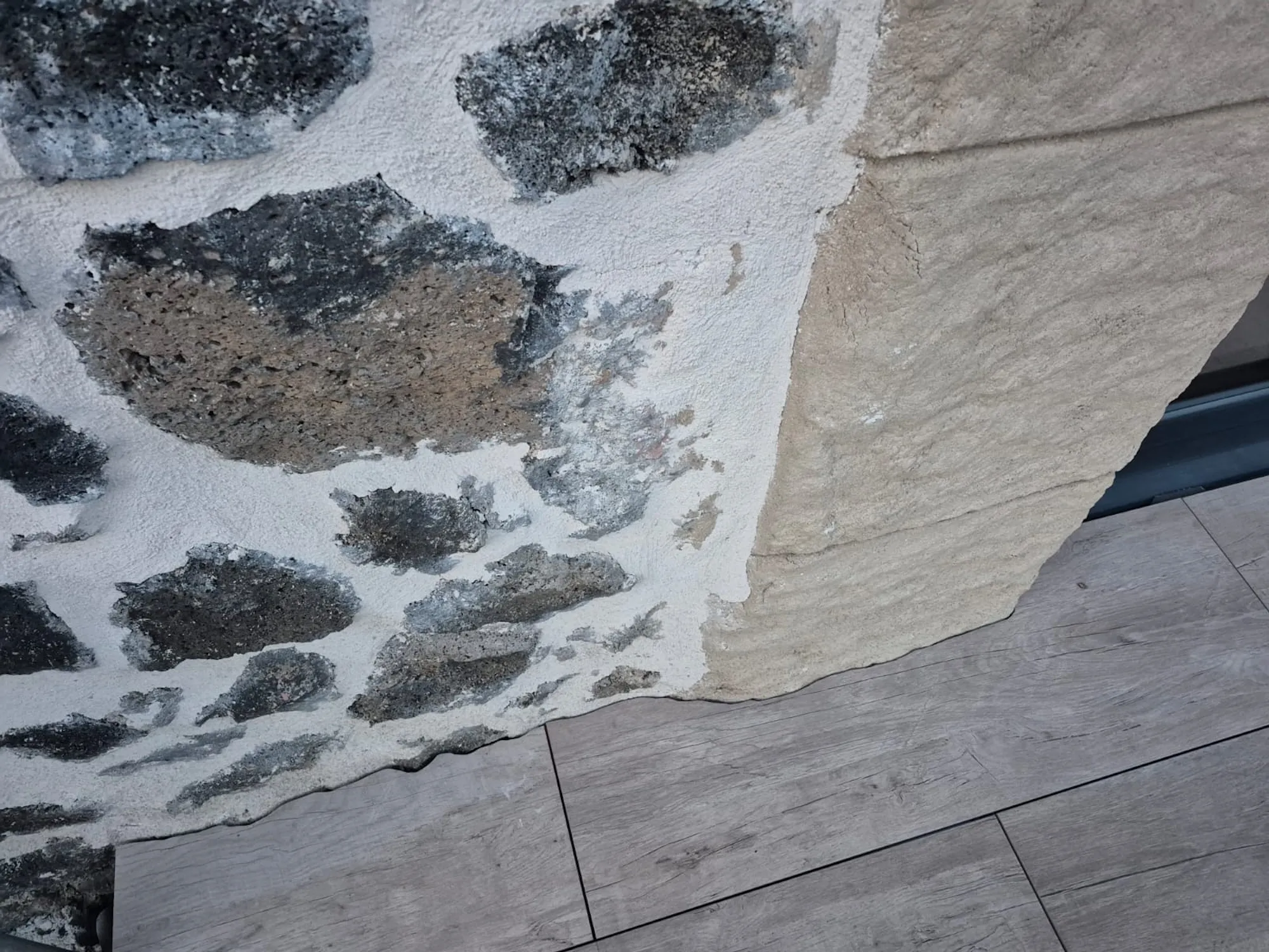 finitions terrasse sur plots sur mesure Saillant LG FINITIONS 63