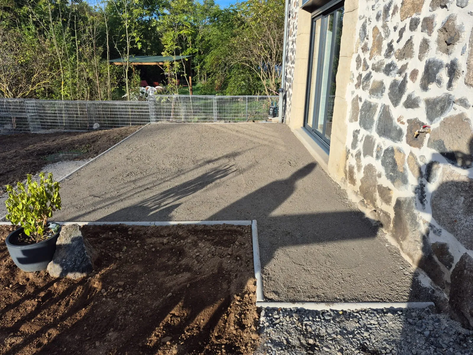 préparation installation terrasse sur plots LG FINITIONS 63